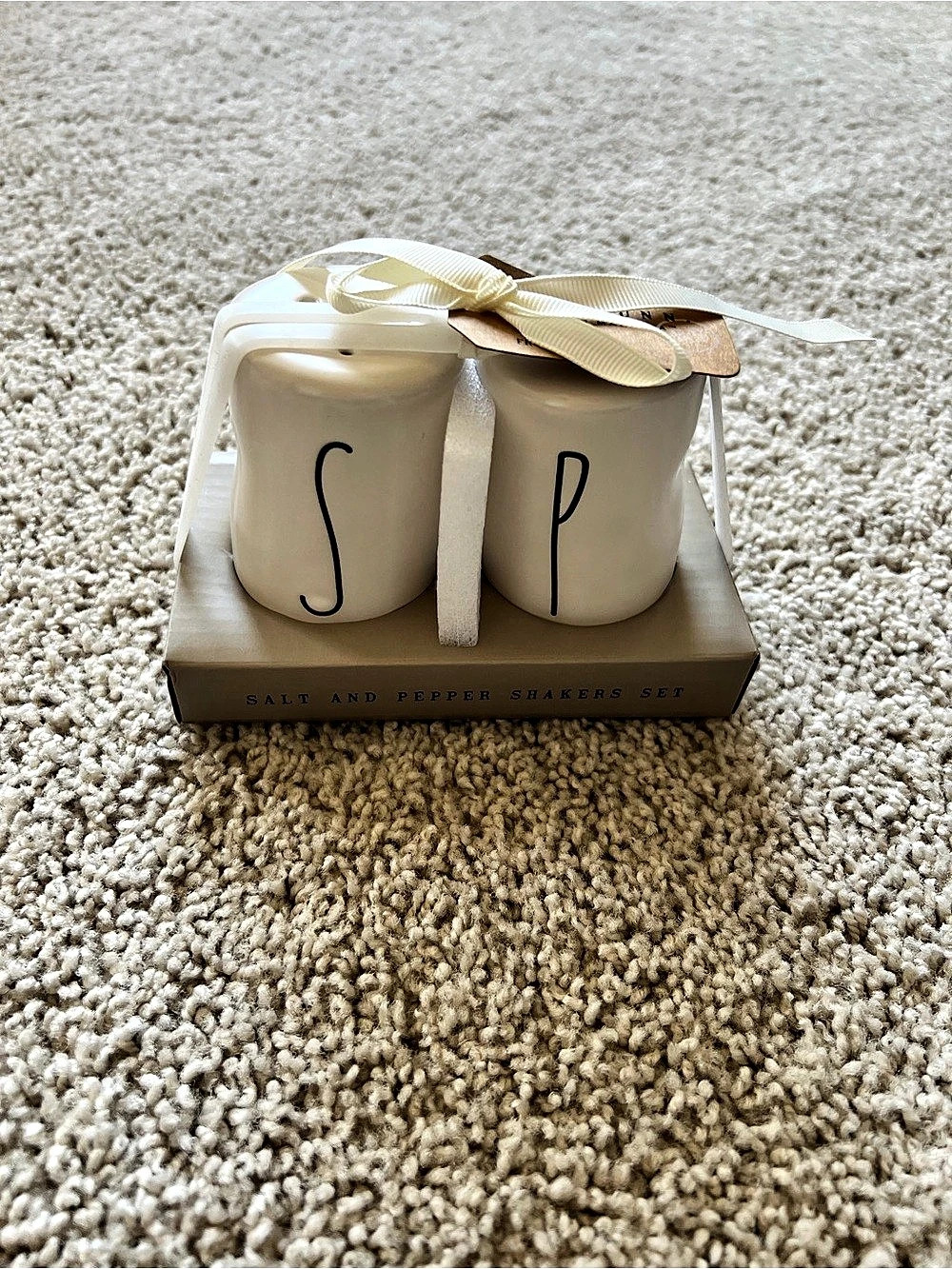 Rae Dunn Salt and Pepper Gift Set